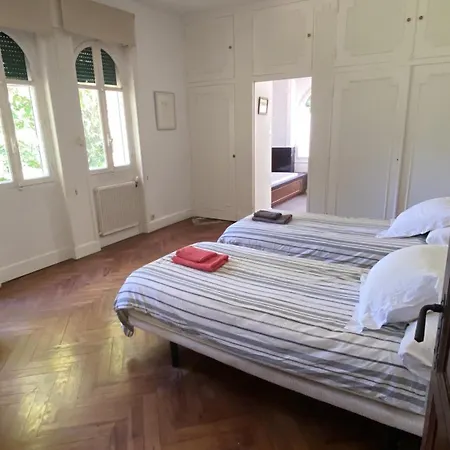 1923 Private Pool Vila Biarritz